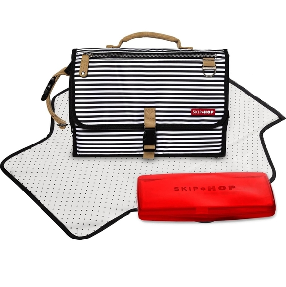 Skip Hop Portable Baby Changing Station NWT - Picture 2 of 4